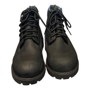 Timberland Boy’s Black Leather Boot. Classic Black Lace-Up Boots.